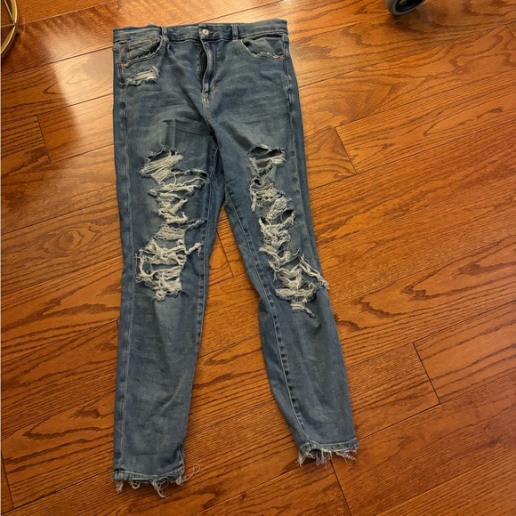 American Eagle ripped jeans - Picture 1 of 3